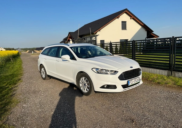 Ford Mondeo cena 51000 przebieg: 190000, rok produkcji 2016 z Złotów małe 326